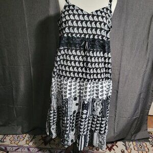 Avenue 22/24 Black and White Print Dress